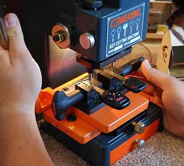 Universal Locksmith Store Lees Summit, MO 816-295-2693 - 14-Key-Duplication