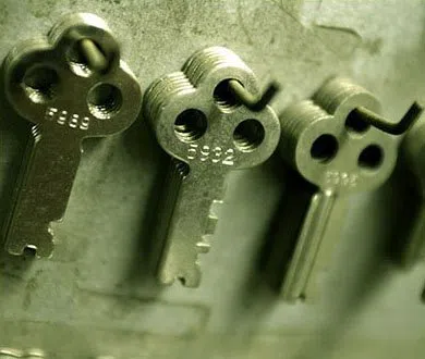 Universal Locksmith Store Lees Summit, MO 816-295-2693 - 3-Locksmith-key-service