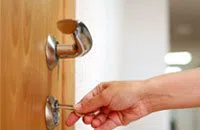 Universal Locksmith Store Lees Summit, MO 816-295-2693 - zip-img-02